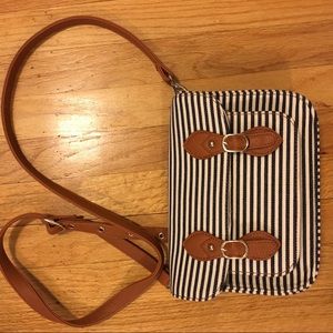 Crossbody bag